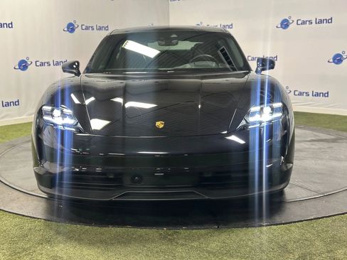 Used 2022 Porsche Taycan image 7