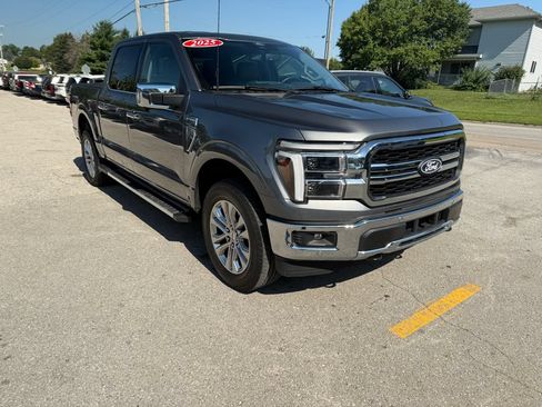 Used 2025 Ford F150 Lariat w/ Equipment Group 501A Mid AWD/4WD image 3