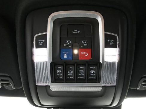 Used 2022 RAM 1500 Limited image 23