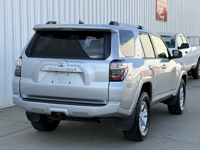 Used 2024 Toyota 4Runner SR5 RWD image 4