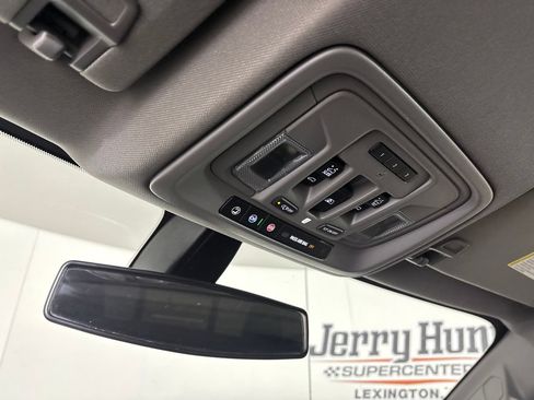 Used 2021 Chevrolet Silverado 1500 RST w/ All Star Edition Plus AWD/4WD image 18