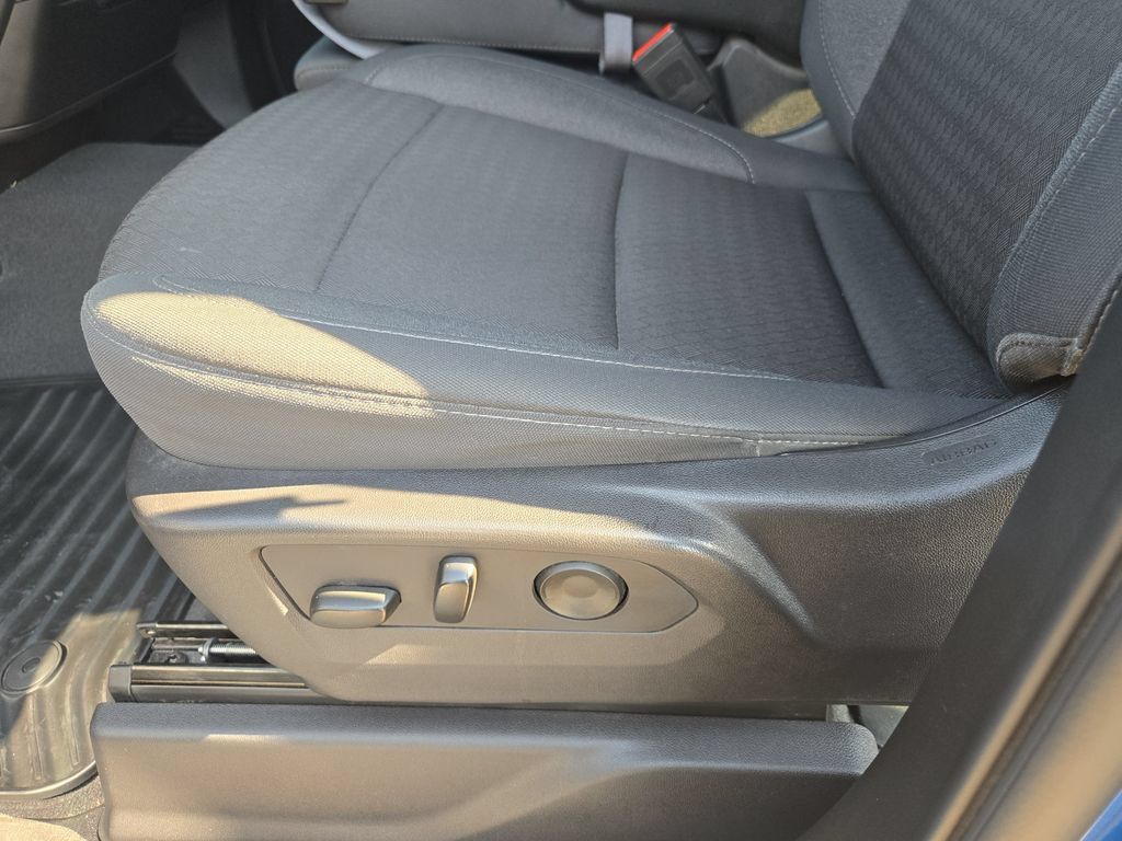 Used 2024 Chevrolet Silverado 1500 Custom RWD image 25