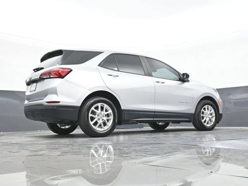 Used 2022 Chevrolet Equinox LS FWD image 49