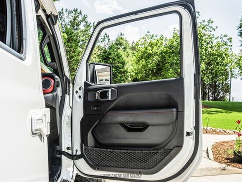Used 2022 Jeep Gladiator Rubicon w/ LED Lighting Group AWD/4WD image 83
