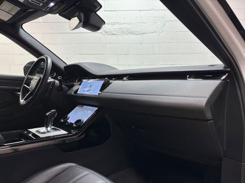 Used 2023 Land Rover Range Rover Evoque R-Dynamic SE AWD/4WD image 30