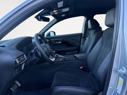 Used 2025 Acura ADX A-Spec image 9