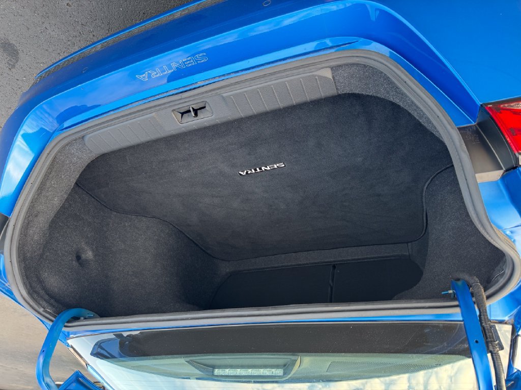 Used 2021 Nissan Sentra SV FWD image 16