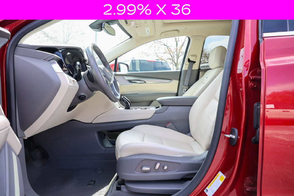 Used 2021 Cadillac XT5 Premium Luxury w/ LPO, Floor Liner Package AWD/4WD image 32