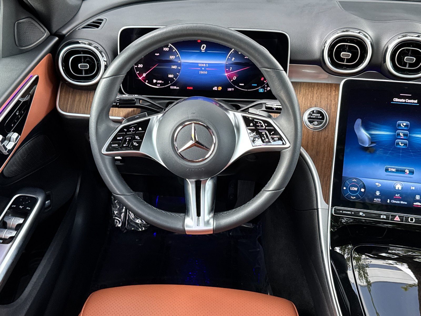 Used 2024 Mercedes-Benz C 300 4MATIC Sedan image 13