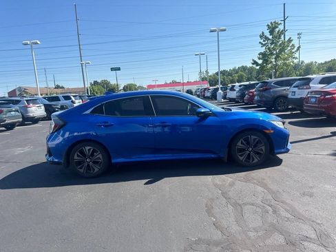 Used 2018 Honda Civic EX image 6