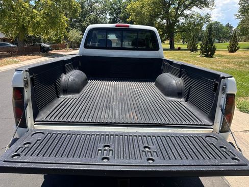 Used 1999 Toyota Tacoma 4x4 Xtracab image 18