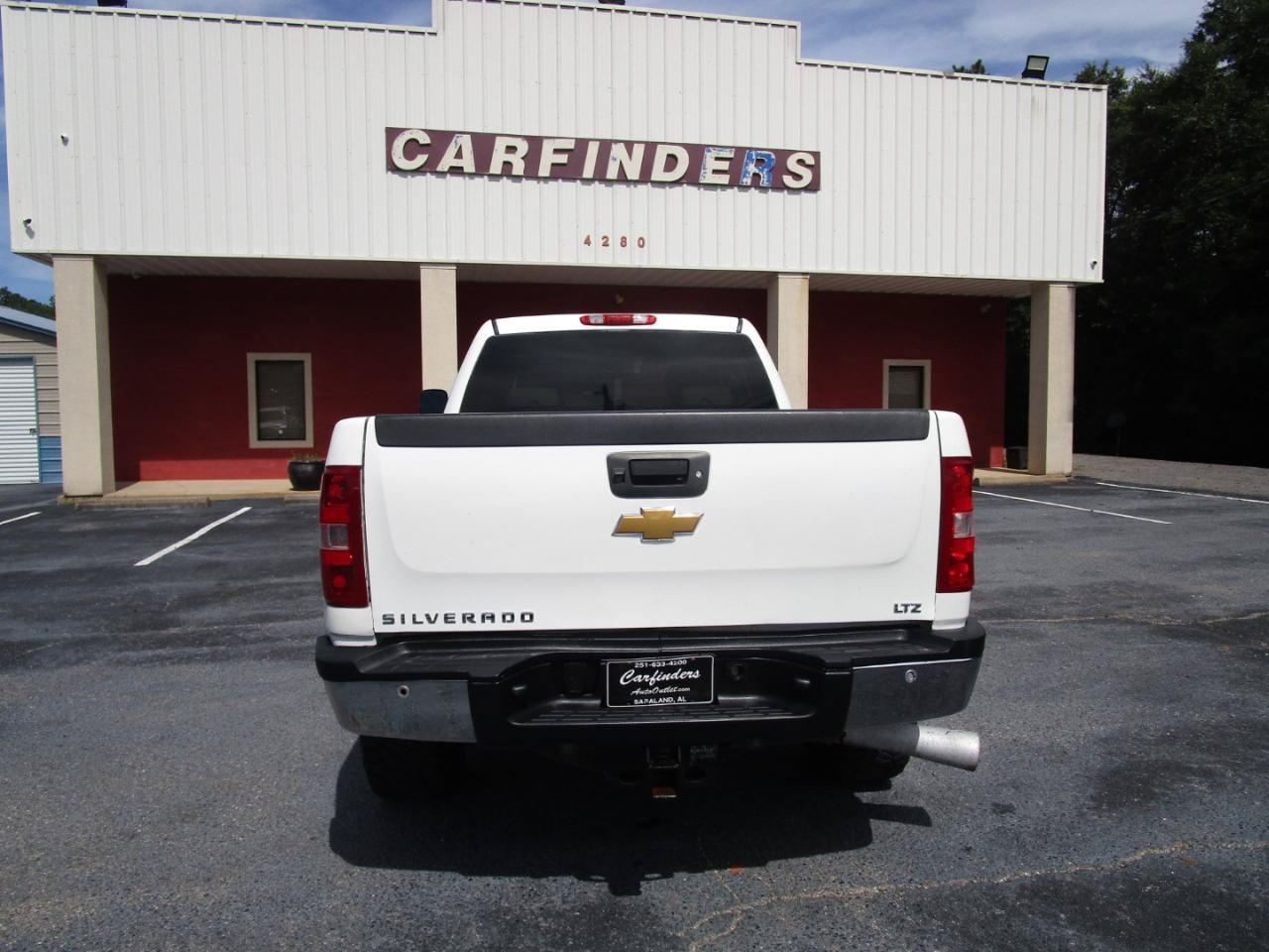 Used 2012 Chevrolet Silverado 2500 LTZ w/ LTZ Plus Package AWD/4WD image 5