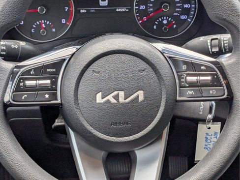 Used 2022 Kia Forte LXS w/ LXS Technology Package FWD image 13