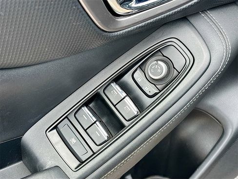 Used 2021 Subaru Forester Limited w/ Popular Package #3 image 17