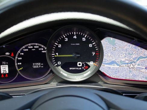 Used 2022 Porsche Panamera 4 w/ Premium Package image 15