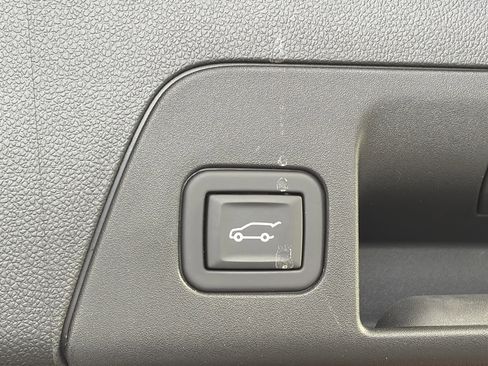 Used 2023 Buick Envision Avenir image 15