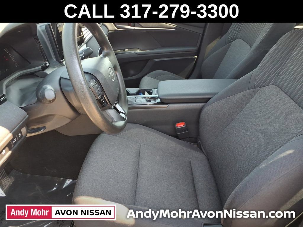 Used 2025 Toyota Camry LE FWD image 18