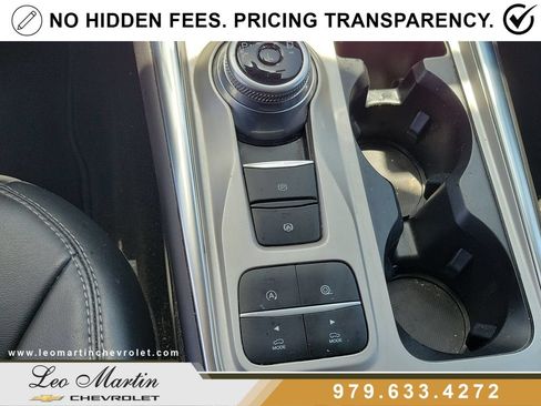 Used 2023 Ford Explorer XLT w/ Equipment Group 202A RWD image 28