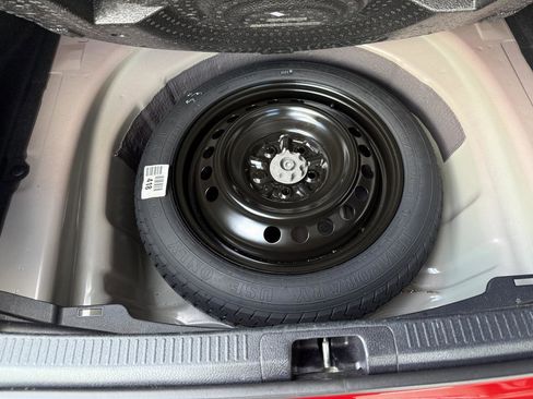 Used 2022 Toyota Camry XSE image 39