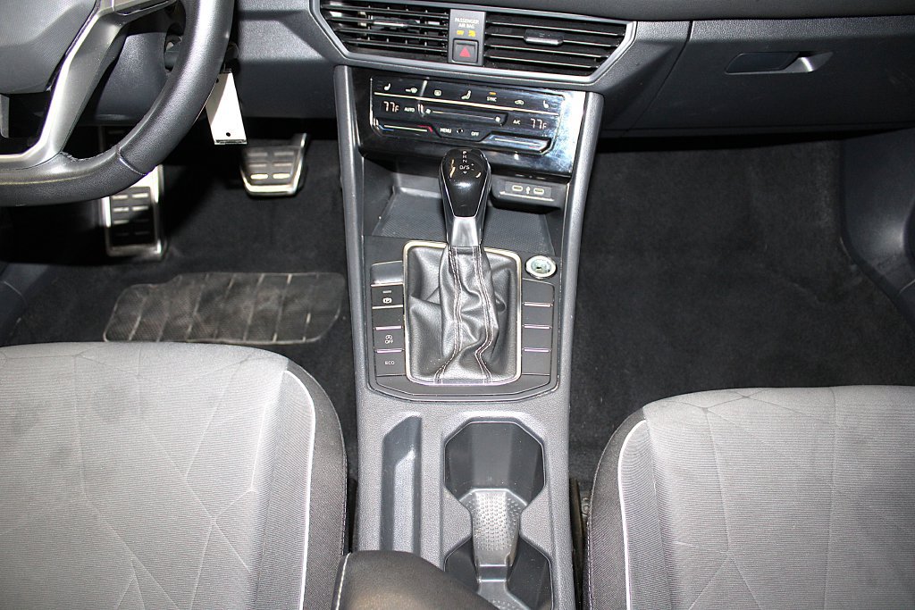 Used 2025 Volkswagen Jetta Sport FWD image 20
