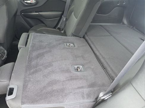 Used 2016 Jeep Cherokee Latitude w/ Safety/Convenience Group image 33