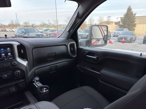 Used 2022 Chevrolet Silverado 2500 LT w/ Convenience Package image 13