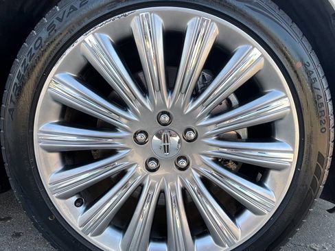 Used 2016 Lincoln MKS w/ Equipment Group 101A FWD image 10