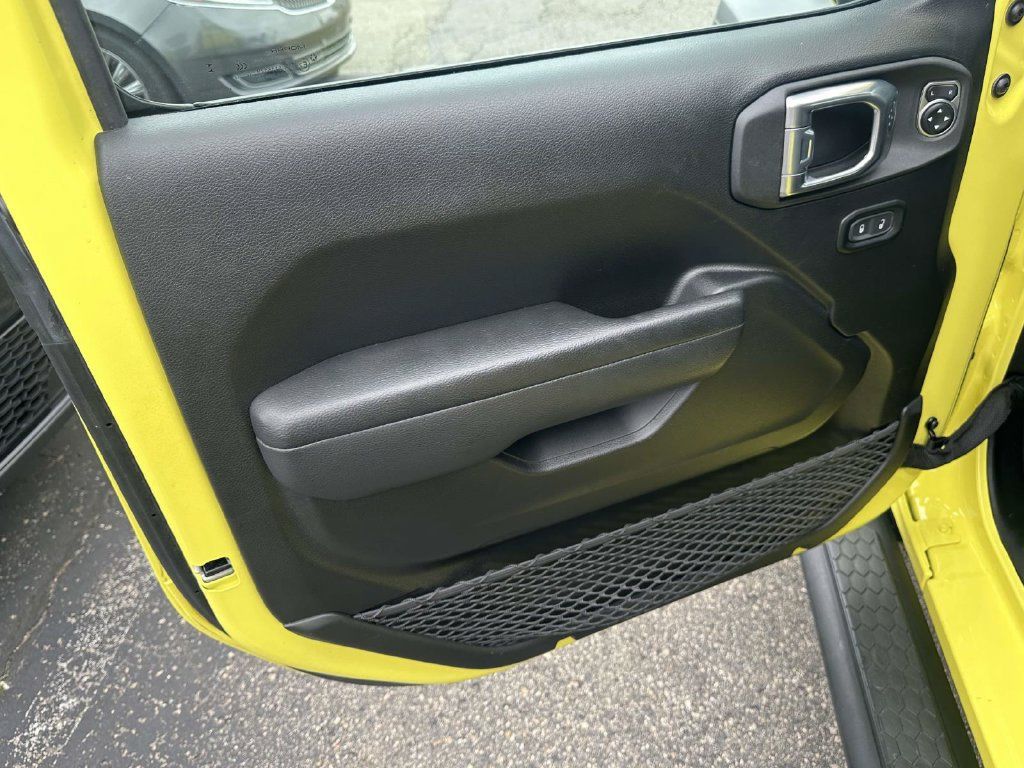 Used 2024 Jeep Wrangler Sport AWD/4WD image 14