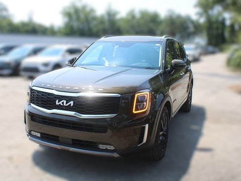 Certified 2022 Kia Telluride SX w/ SX Prestige Package AWD/4WD image 17