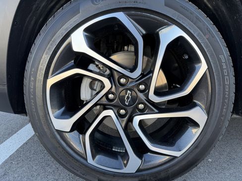 Used 2024 Chevrolet Trax RS w/ Sunroof Package image 25