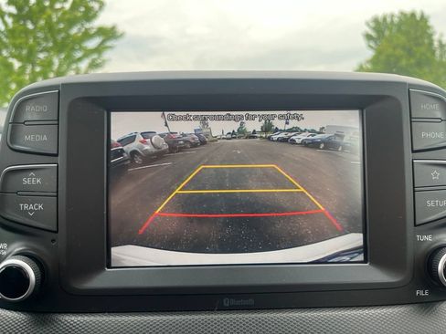 Used 2019 Hyundai Kona SE FWD image 18