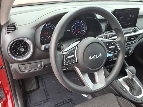 Used 2023 Kia Forte LXS w/ LXS Technology Package image 16