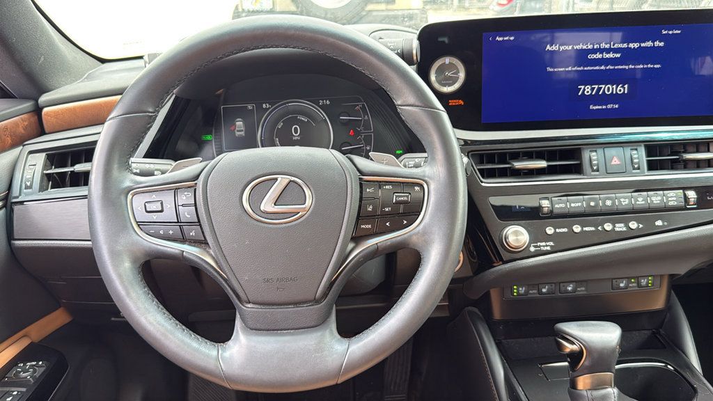Used 2023 Lexus ES 300h w/ Premium Package FWD image 30