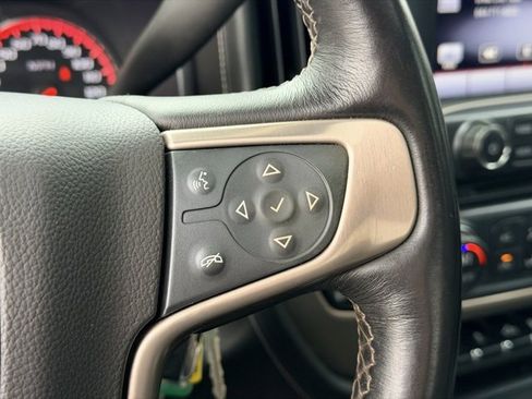 Used 2015 GMC Sierra 2500 Denali w/ Duramax Plus Package image 10