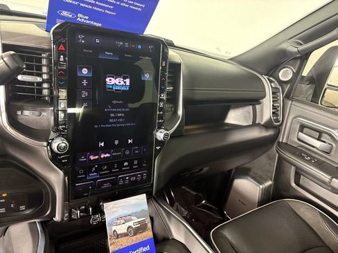 Used 2025 RAM 3500 Laramie image 18