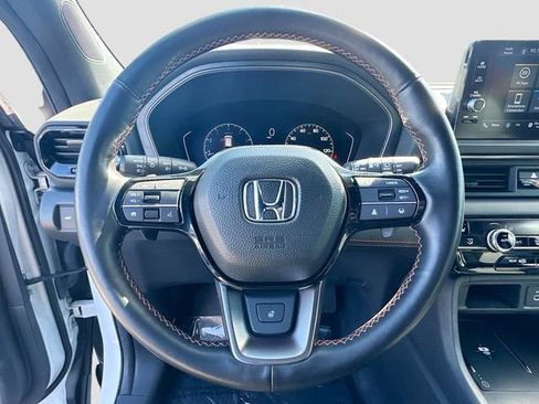 Certified 2023 Honda Pilot TrailSport image 11