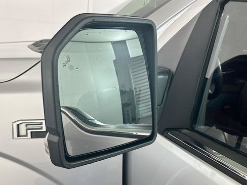 Used 2019 Ford F150 Platinum w/ Equipment Group 701A Luxury AWD/4WD image 16