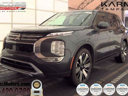 Used 2025 Mitsubishi Outlander SE