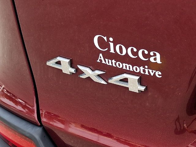 Used 2020 Jeep Cherokee Latitude Plus AWD/4WD image 45
