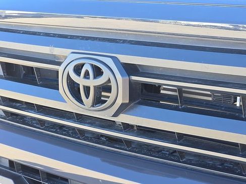 Used 2024 Toyota Tacoma SR5 image 7