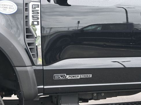 Used 2024 Ford F550 4x4 Regular Cab Super Duty image 10