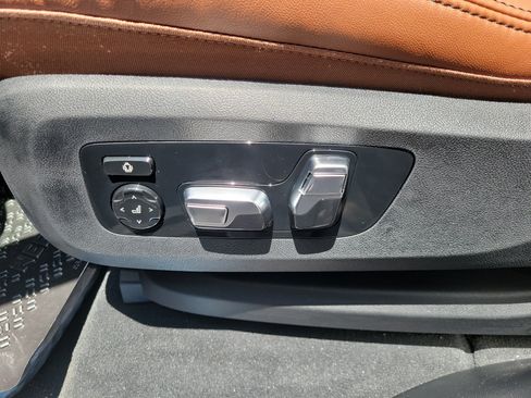 New 2027 BMW X7 xDrive40i w/ M Sport Package AWD/4WD image 15