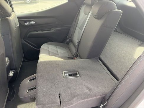 New 2027 Chevrolet Bolt LT FWD image 13