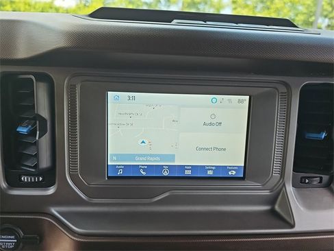 Used 2023 Ford Bronco Outer Banks image 20