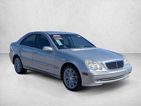 Used 2004 Mercedes-Benz C 230 Sedan image 3