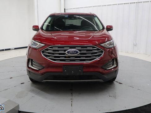 Used 2019 Ford Edge Titanium image 11