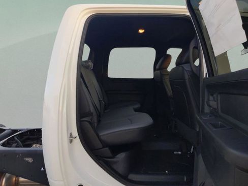 New 2026 RAM 5500 Tradesman w/ Chrome Appearance Group image 28