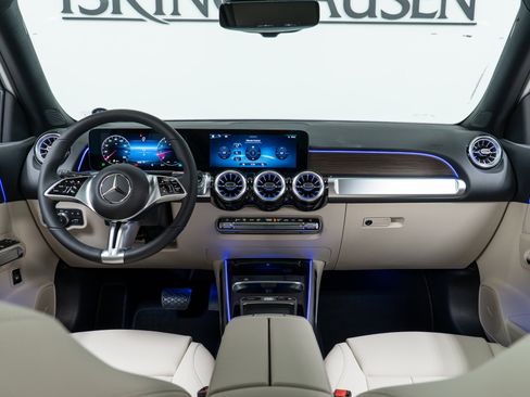 New 2026 Mercedes-Benz GLB 250 4MATIC image 15