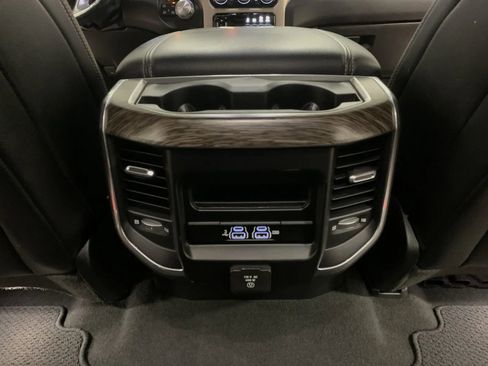 Used 2019 RAM 1500 Laramie image 32