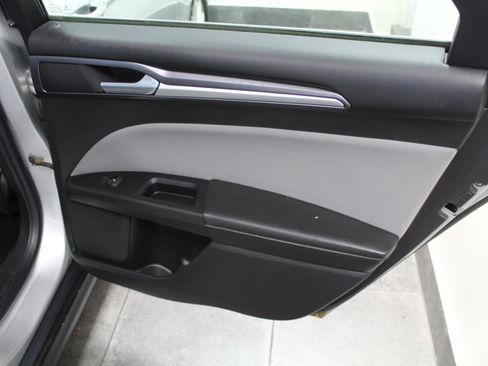 Used 2016 Ford Fusion S image 25